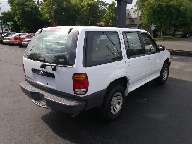 1999 Ford Explorer Crew Cab Short Box 2-wheel Drive SLE