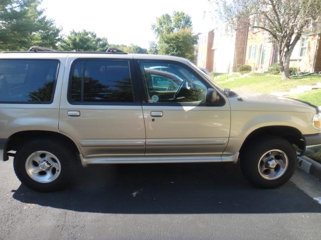 1999 Ford Explorer Unknown