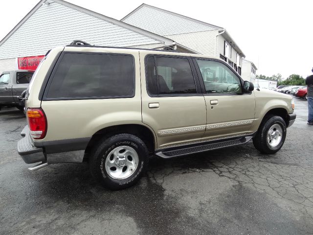 1999 Ford Explorer SL 4x4 Regular Cab