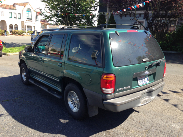 1999 Ford Explorer SL 4x4 Regular Cab