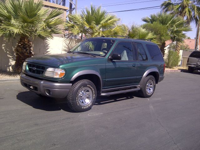 1999 Ford Explorer Extended Cab V8 LT W/1lt