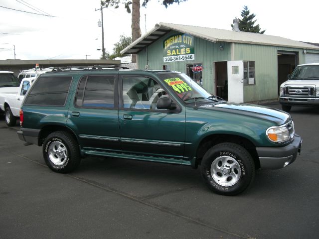 1999 Ford Explorer SL 4x4 Regular Cab