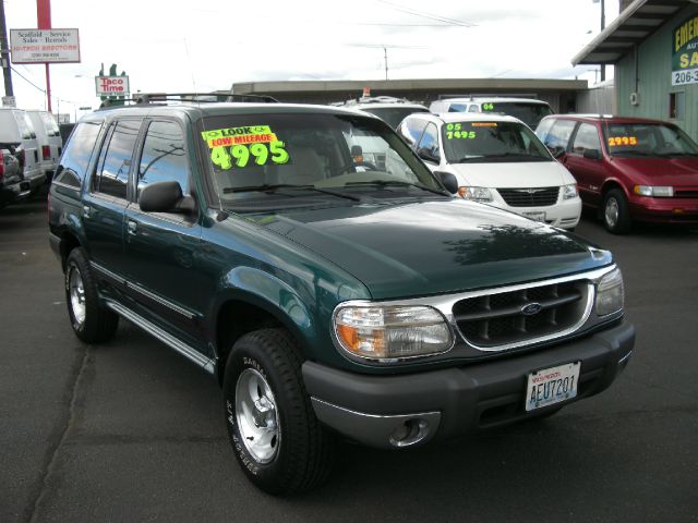 1999 Ford Explorer SL 4x4 Regular Cab