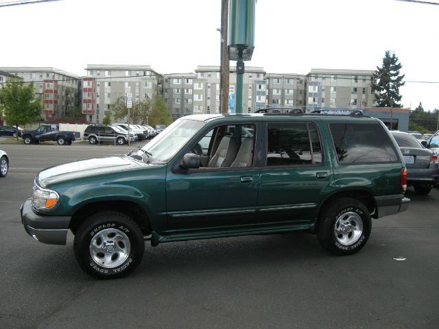 1999 Ford Explorer SL 4x4 Regular Cab