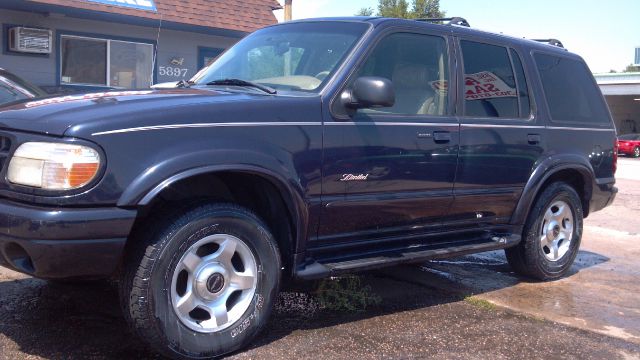 1999 Ford Explorer Super