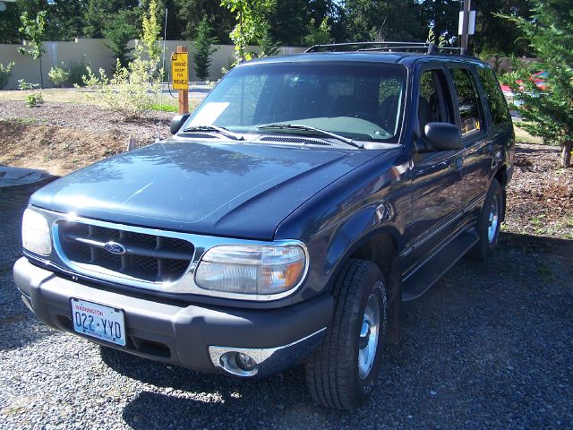 1999 Ford Explorer SL 4x4 Regular Cab