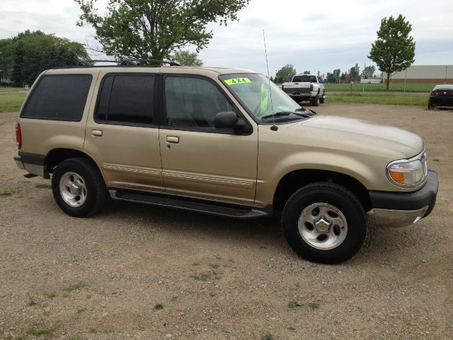 1999 Ford Explorer SL 4x4 Regular Cab