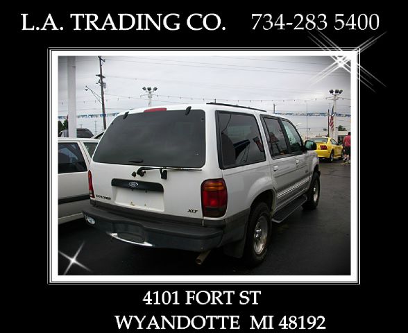 1999 Ford Explorer SL 4x4 Regular Cab