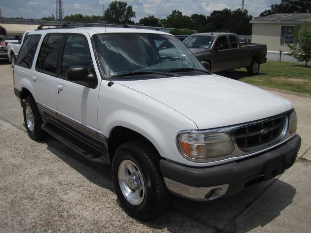 1999 Ford Explorer ESi