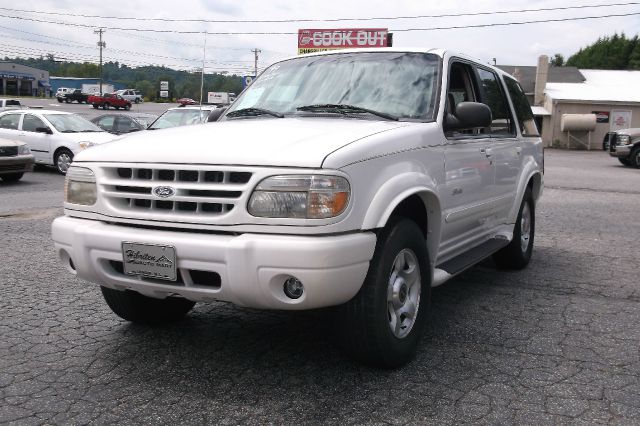 1999 Ford Explorer Super