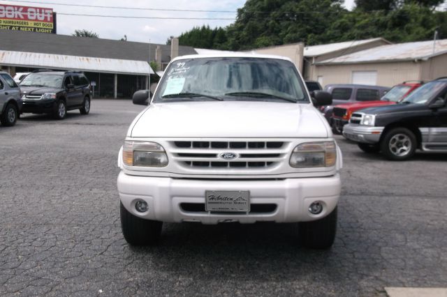 1999 Ford Explorer Super