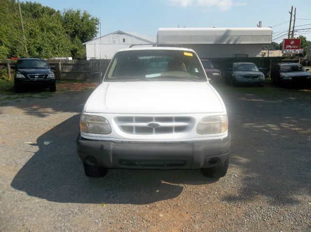 1999 Ford Explorer SL 4x4 Regular Cab