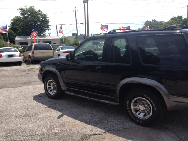 1999 Ford Explorer Extended Cab V8 LT W/1lt