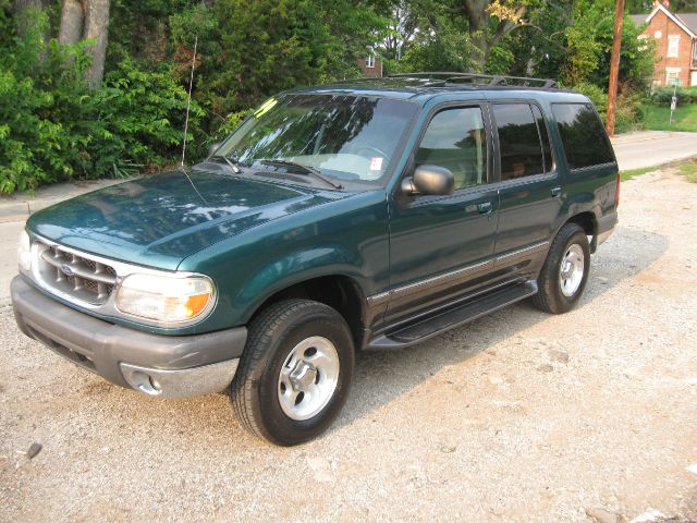 1999 Ford Explorer SL 4x4 Regular Cab