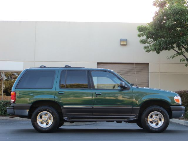 1999 Ford Explorer SL 4x4 Regular Cab