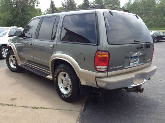 1999 Ford Explorer E320 - Extra Sharp