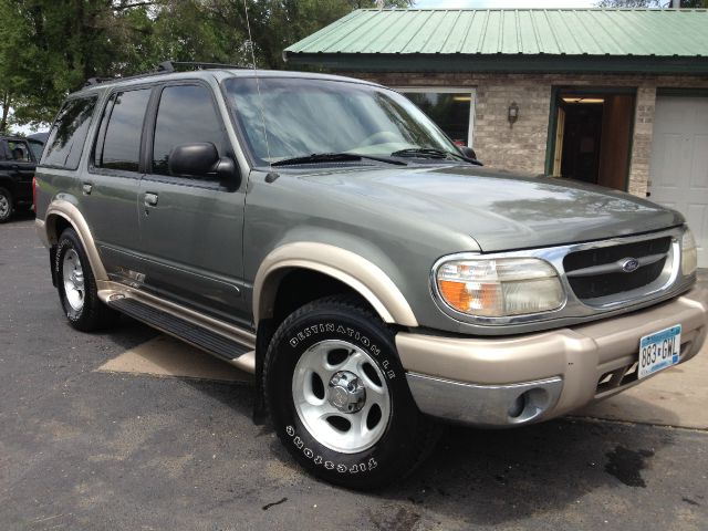 1999 Ford Explorer E320 - Extra Sharp