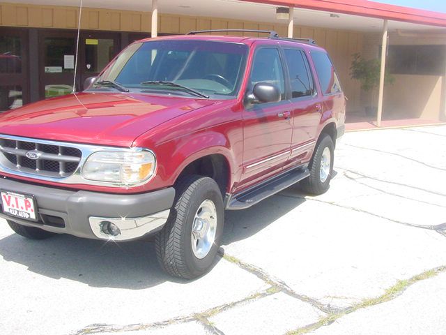 1999 Ford Explorer SL 4x4 Regular Cab