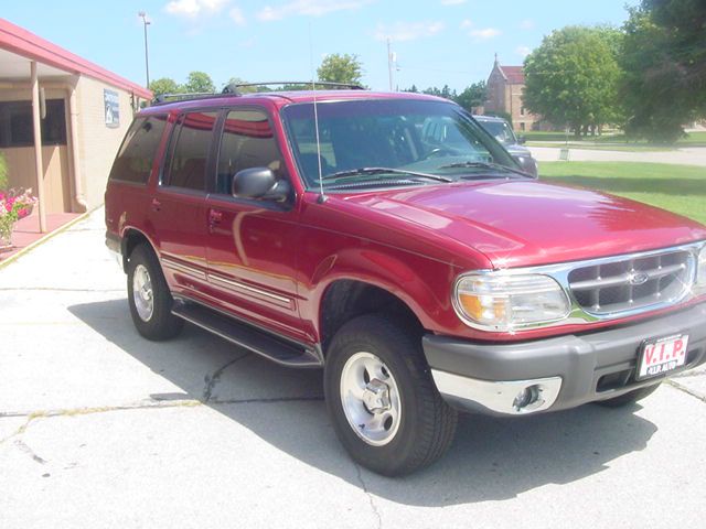 1999 Ford Explorer SL 4x4 Regular Cab