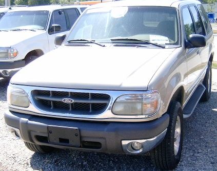 1999 Ford Explorer SL 4x4 Regular Cab