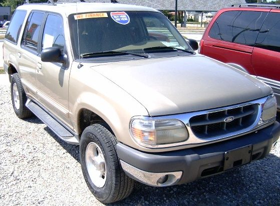 1999 Ford Explorer SL 4x4 Regular Cab