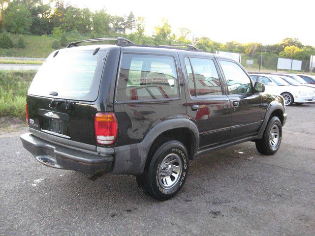 1999 Ford Explorer Crew Cab Short Box 2-wheel Drive SLE