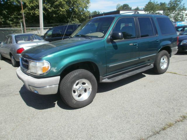 1999 Ford Explorer ESi