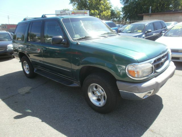 1999 Ford Explorer ESi