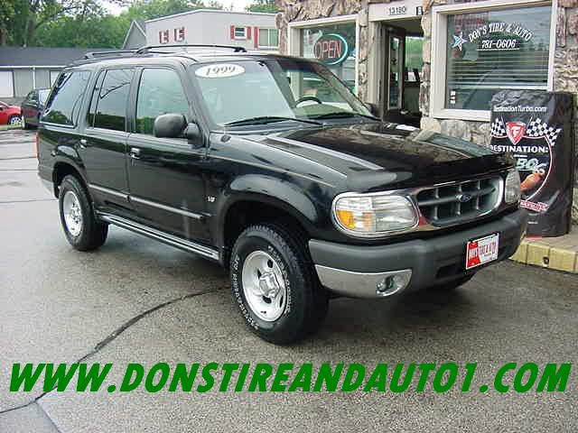 1999 Ford Explorer SL 4x4 Regular Cab