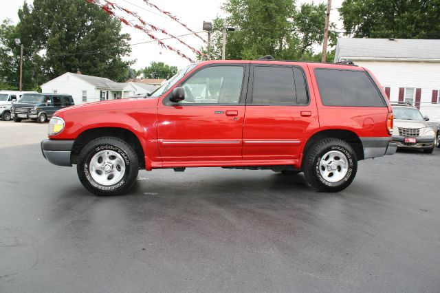 1999 Ford Explorer SL 4x4 Regular Cab