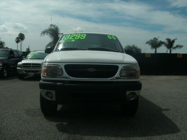 2000 Ford Explorer SL 4x4 Regular Cab