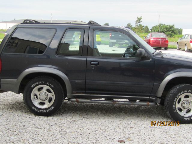 2000 Ford Explorer Reg Cab 159.5 WB C5B