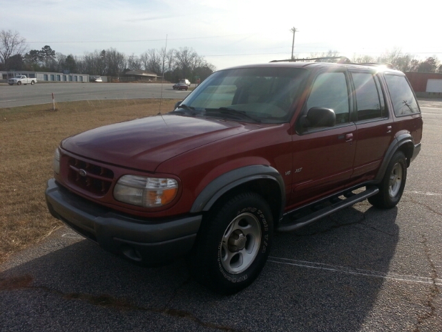 2000 Ford Explorer ESi