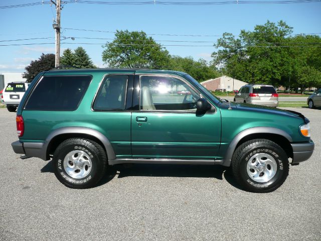 2000 Ford Explorer Reg Cab 159.5 WB C5B