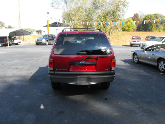 2000 Ford Explorer SL 4x4 Regular Cab