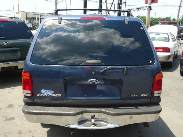 2000 Ford Explorer SL 4x4 Regular Cab