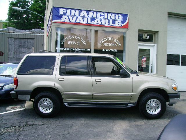 2000 Ford Explorer SL 4x4 Regular Cab