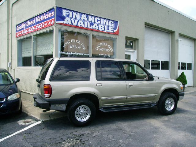 2000 Ford Explorer SL 4x4 Regular Cab