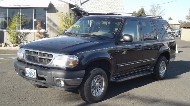 2000 Ford Explorer SL 4x4 Regular Cab