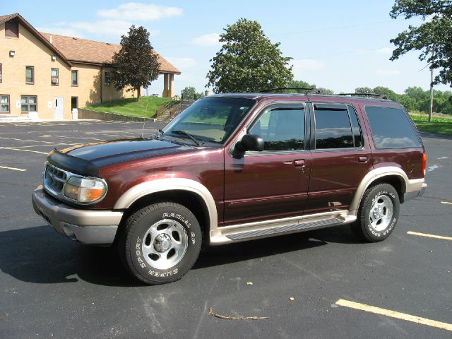 2000 Ford Explorer SL 4x4 Regular Cab