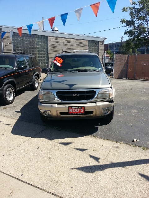 2000 Ford Explorer Service BODY