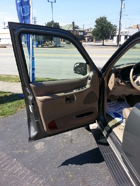 2000 Ford Explorer Service BODY