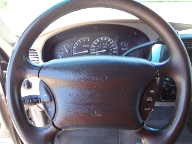 2000 Ford Explorer Reg Cab 159.5 WB C5B