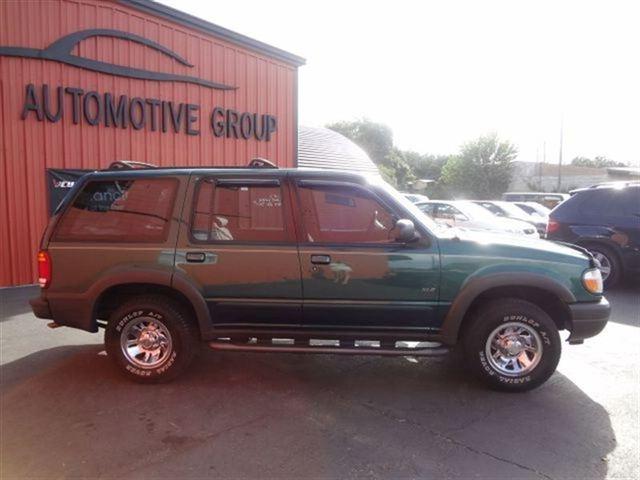 2000 Ford Explorer Sourvivor Seris