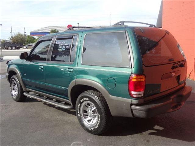 2000 Ford Explorer Sourvivor Seris