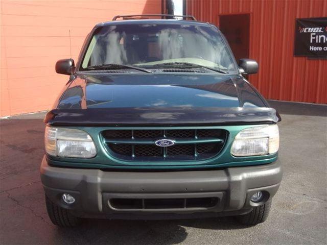 2000 Ford Explorer Sourvivor Seris