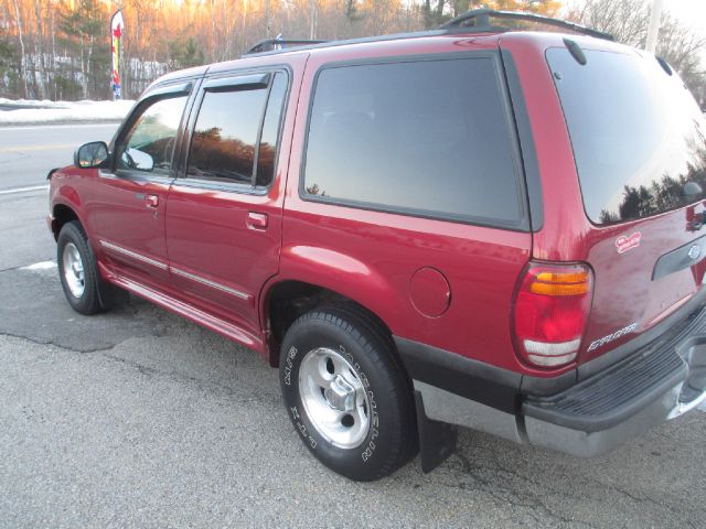 2000 Ford Explorer SL 4x4 Regular Cab