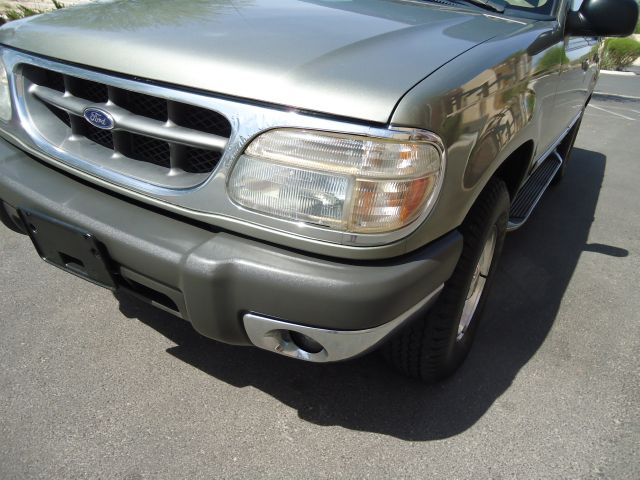 2001 Ford Explorer SL 4x4 Regular Cab