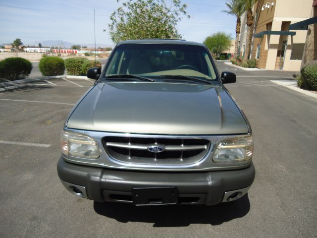 2001 Ford Explorer SL 4x4 Regular Cab