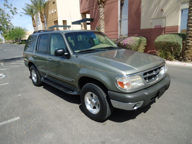 2001 Ford Explorer SL 4x4 Regular Cab